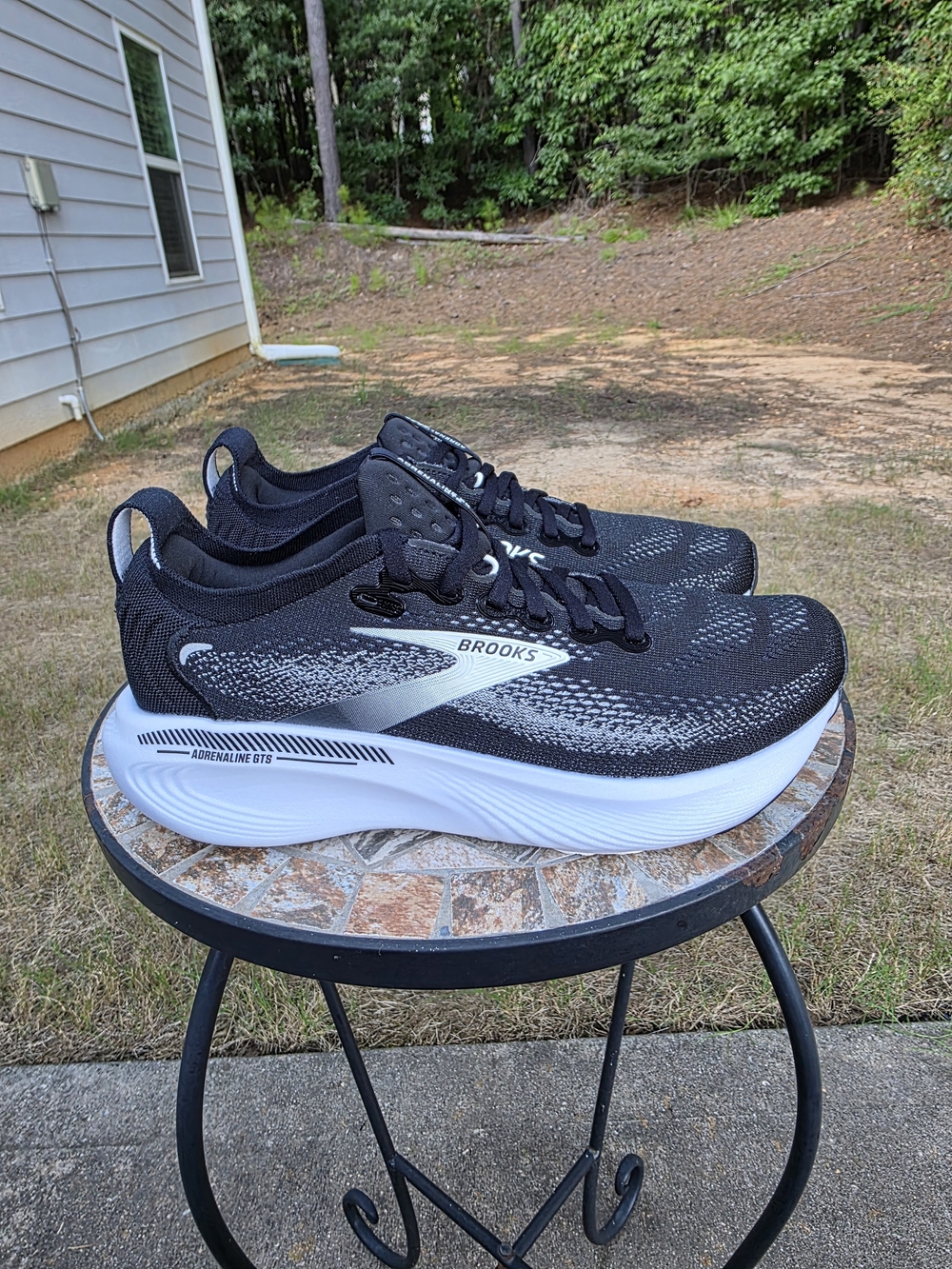 Brooks Adrenaline GTS 25 1204431B090 Black Running Shoes Women Sz 8.5 B Worn 1x